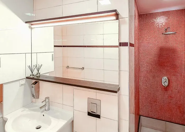 Eduarda Pool&whirpool By Guide