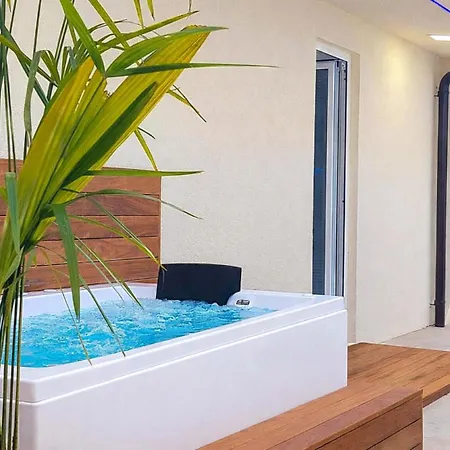 Villa Eduarda Pool&whirpool By Guide Matulji