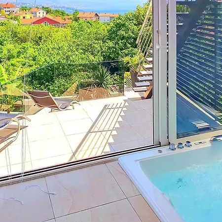 Eduarda Pool&whirpool By Guide Villa Matulji