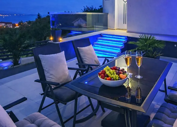 Eduarda Pool&whirpool By Guide Villa *