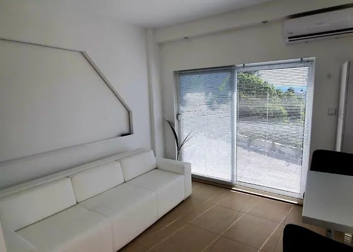 Eduarda Pool&whirpool By Guide Matulji